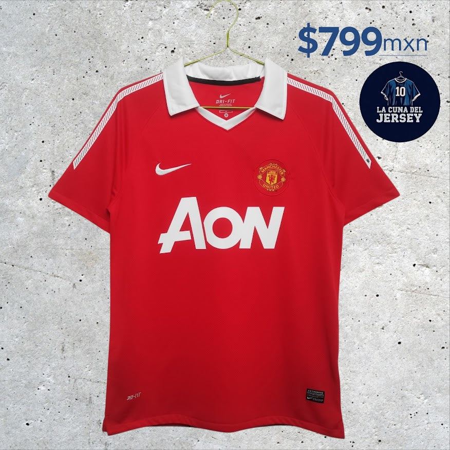 Manchester United | Nike | (2010-2011)